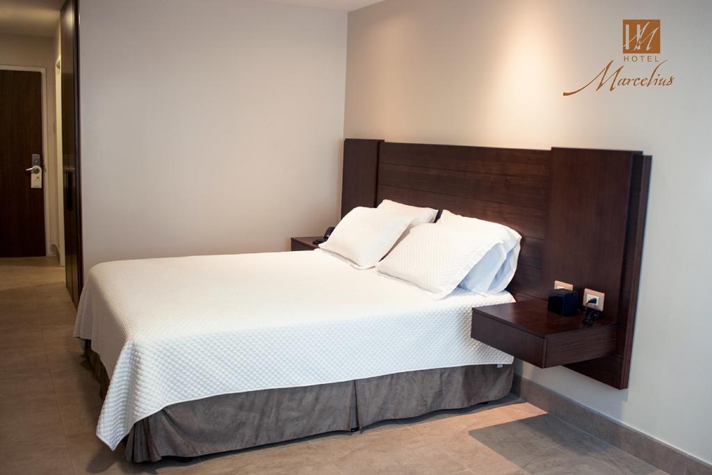 Hotel Marcelius グアヤキル 部屋 写真