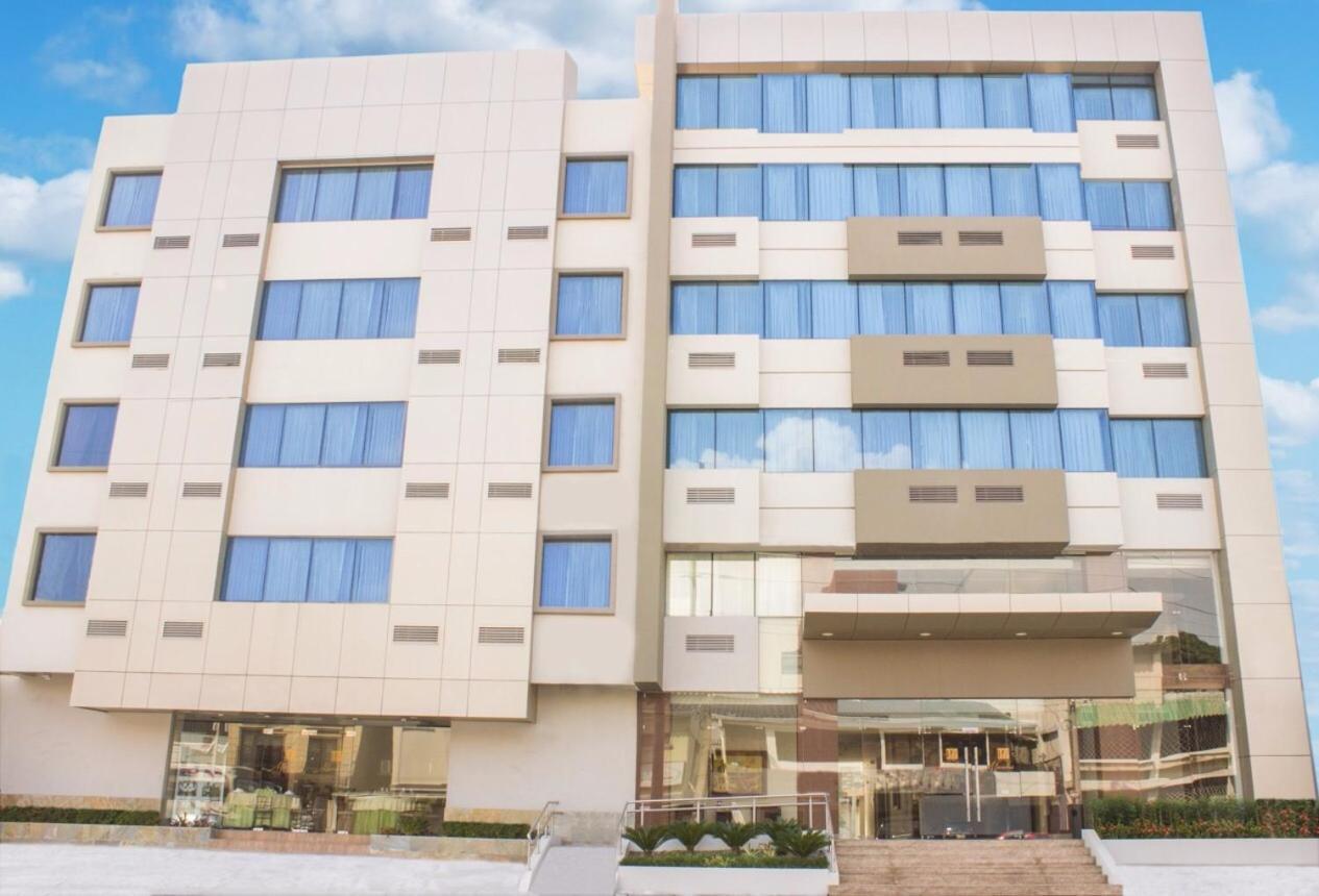 Hotel Marcelius グアヤキル エクステリア 写真