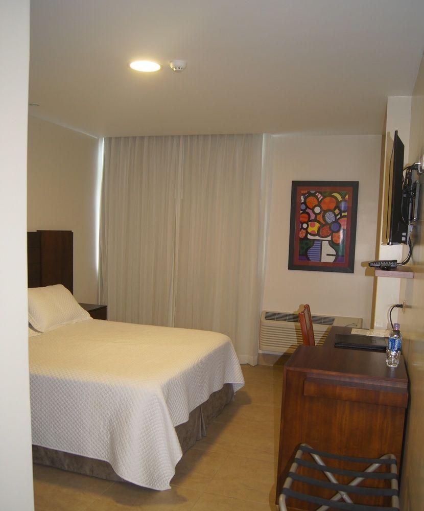 Hotel Marcelius グアヤキル エクステリア 写真