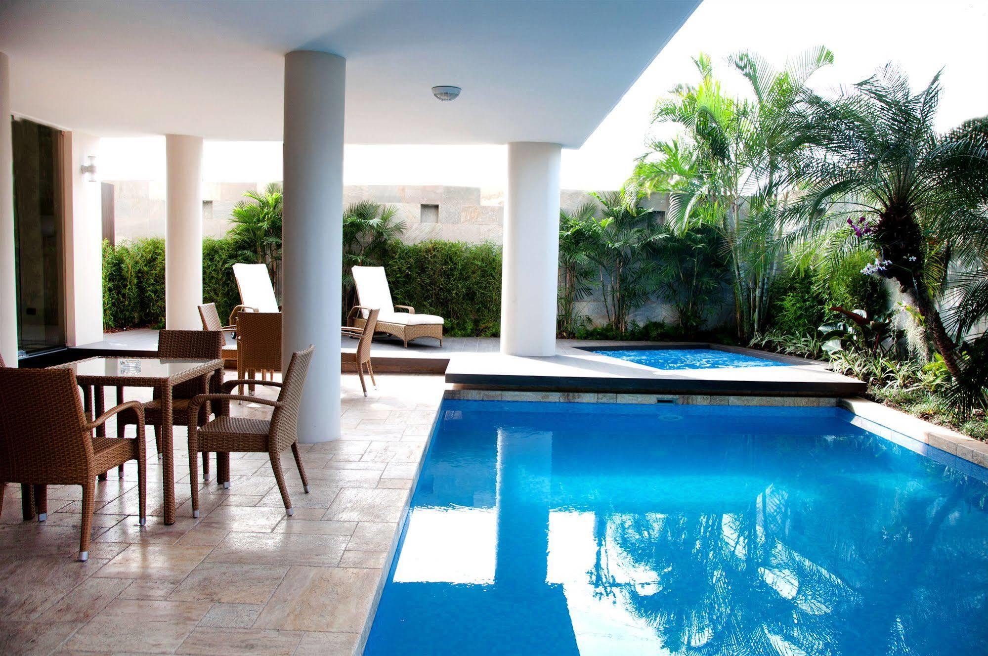 Hotel Marcelius グアヤキル エクステリア 写真